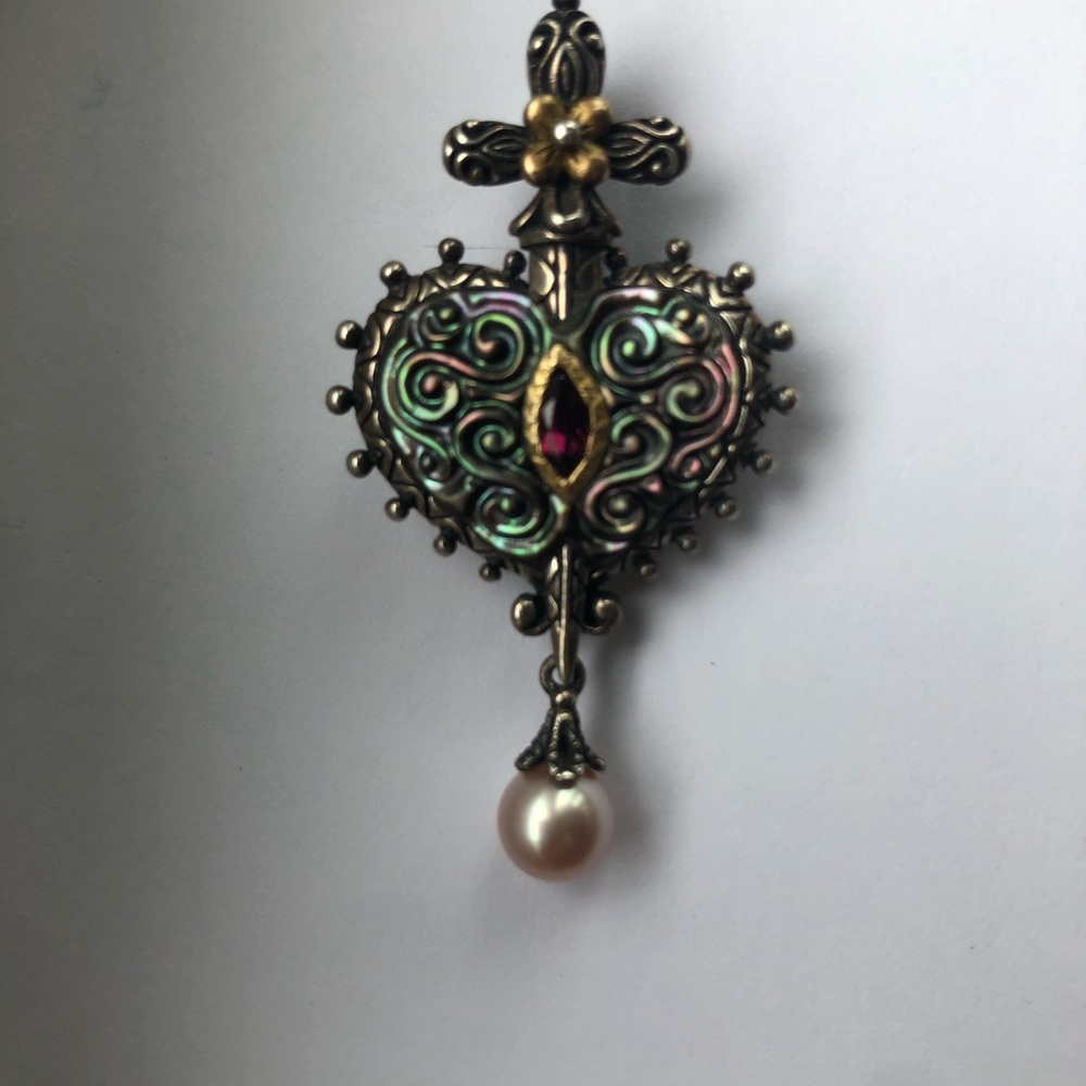 Barbara Bixby heart pendant